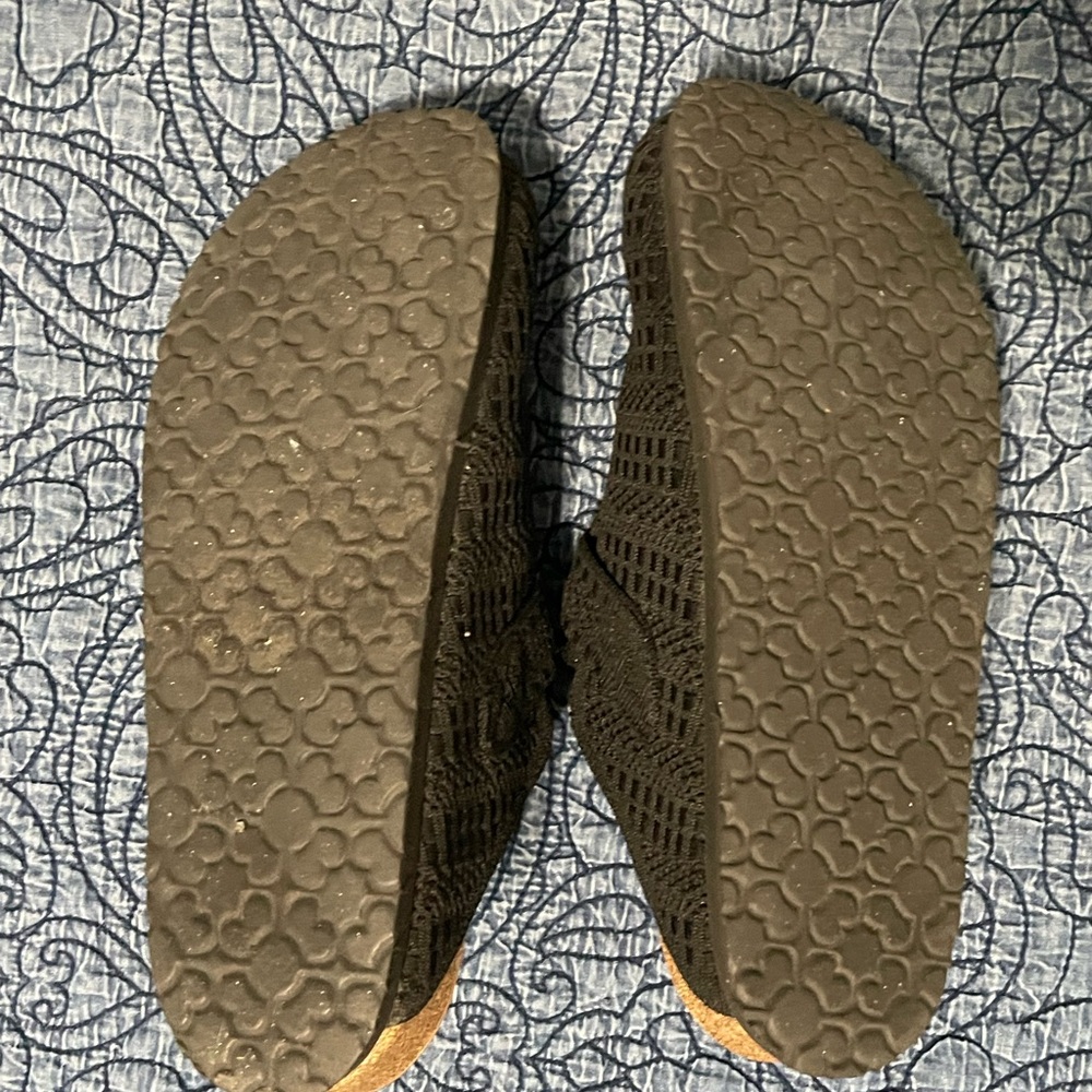 Skechers Black Textured Slip-On Clogs - Picture 3 of 3